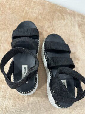 Steve Madden Shelle Platform Sandals
